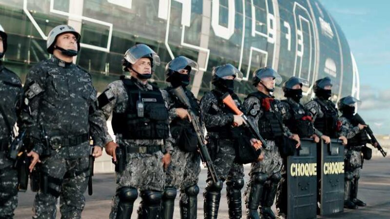 PMCE detém 35 torcedores por tumulto durante Clássico-Rei na Arena Castelão