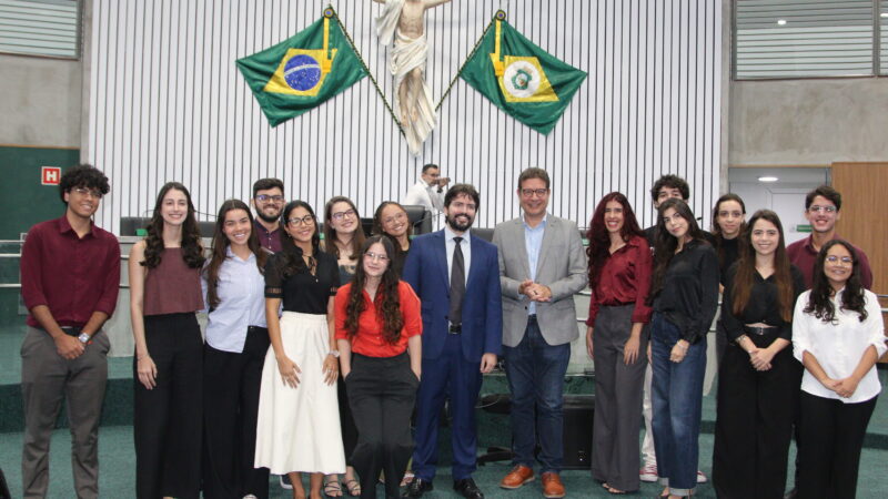 Alunos de Direito Constitucional da UFC fazem visita à Alece nesta terça-feira