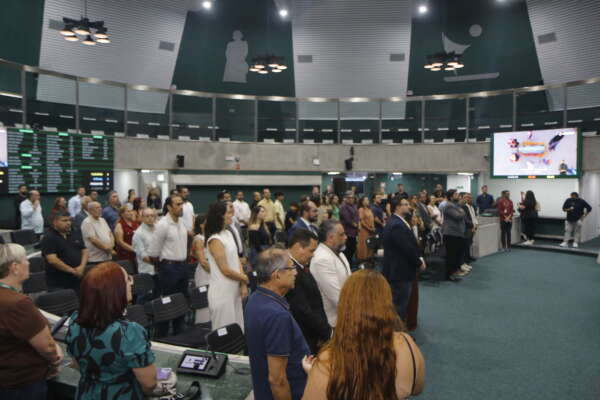 Ceasa-CE é homenageada em Sessão Solene na Alece pelos seus 53 anos