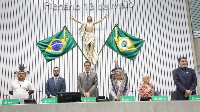 Alece homenageia os povos indígenas do Ceará com o Prêmio Frei Tito de Alencar 2025