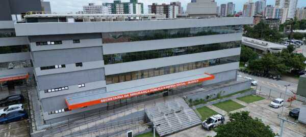 Polonês procurado pela Interpol é preso pela PMCE por violência doméstica contra a noiva