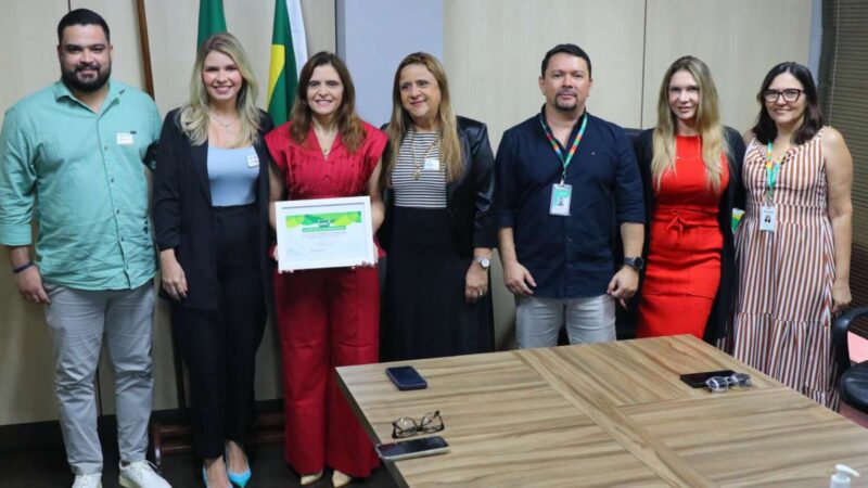 Seduc recebe certificação por neutralizar carbono de equipamentos de impressão