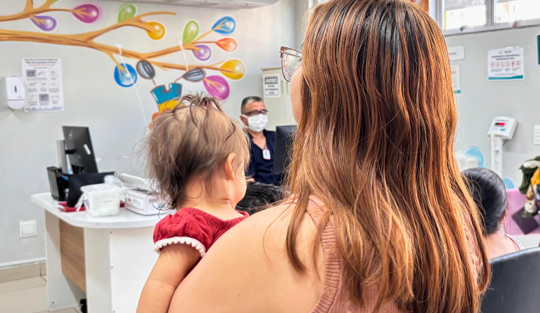 Cuidados com gripes sazonais em crianças começam antes do período de maior circulação dos vírus; confira orientações