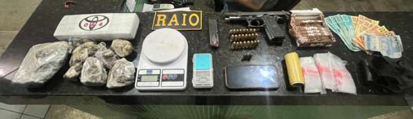 Após denúncias, policiais militares prendem suspeito com 1,9 kg de maconha e pistola no Couto Fernandes