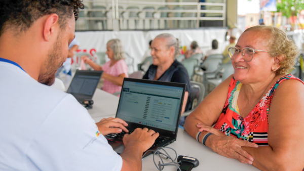 Governo do Ceará participa do lançamento de carretas do programa Agora Tem Especialistas em Fortaleza e Maracanaú