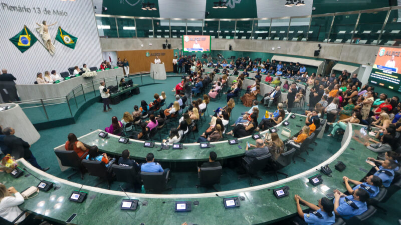 Sessão solene na Alece celebra conquistas e reforça luta pelos direitos das mulheres