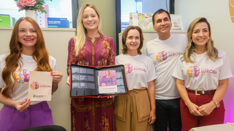 Servidoras e moradoras do entorno da Alece recebem espaço de saúde integrada