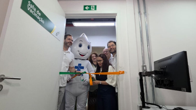 Sesa inaugura sala de vacinação no Vapt Vupt Parangaba
